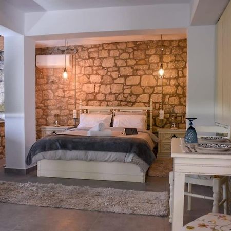 Coastal Stone Hideaway With Stunning Scenery Villa Kitriaí Екстериор снимка