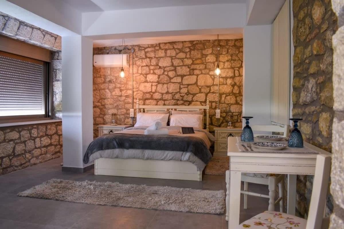 Coastal Stone Hideaway With Stunning Scenery Villa Kitriaí Екстериор снимка
