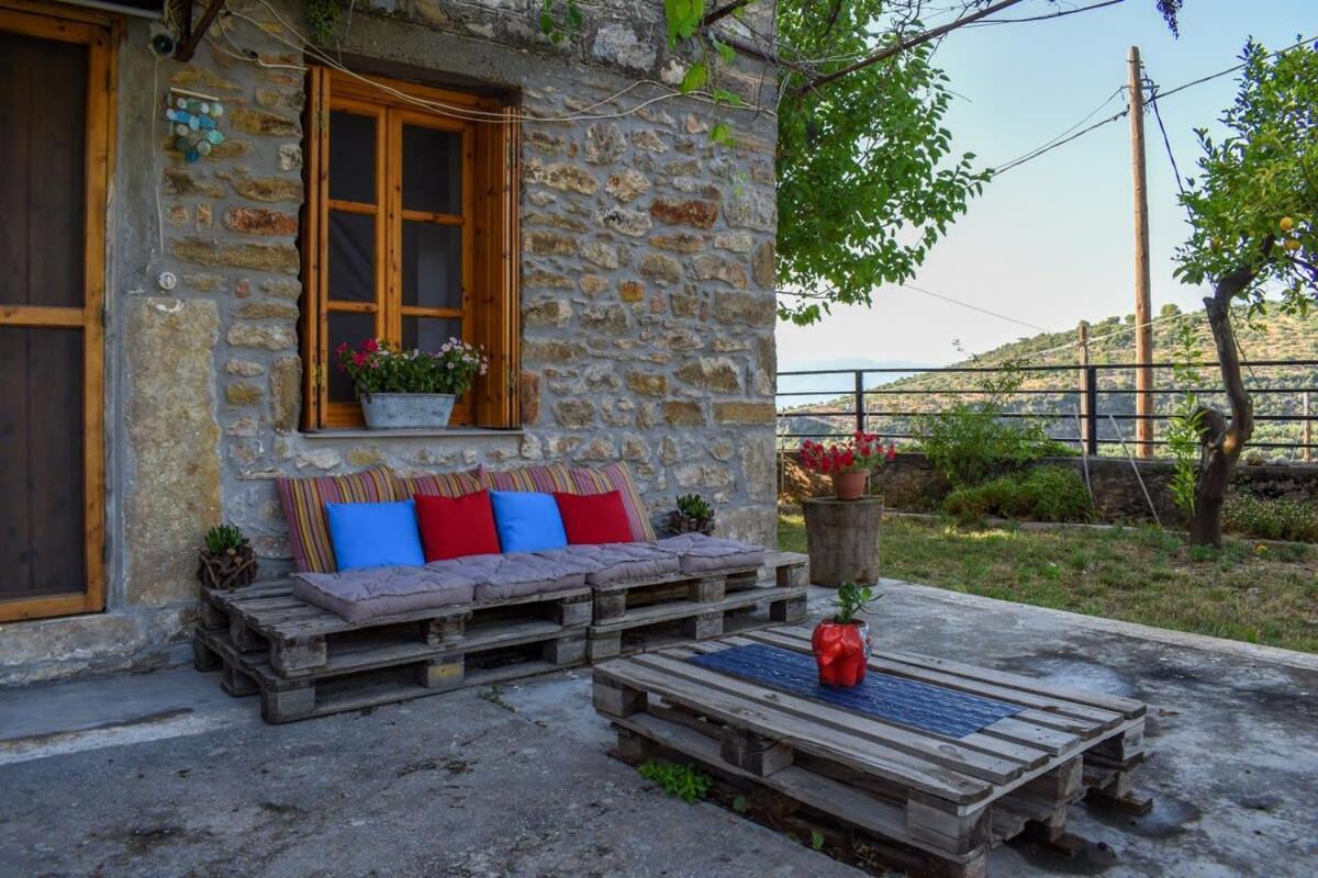Coastal Stone Hideaway With Stunning Scenery Villa Kitriaí Екстериор снимка