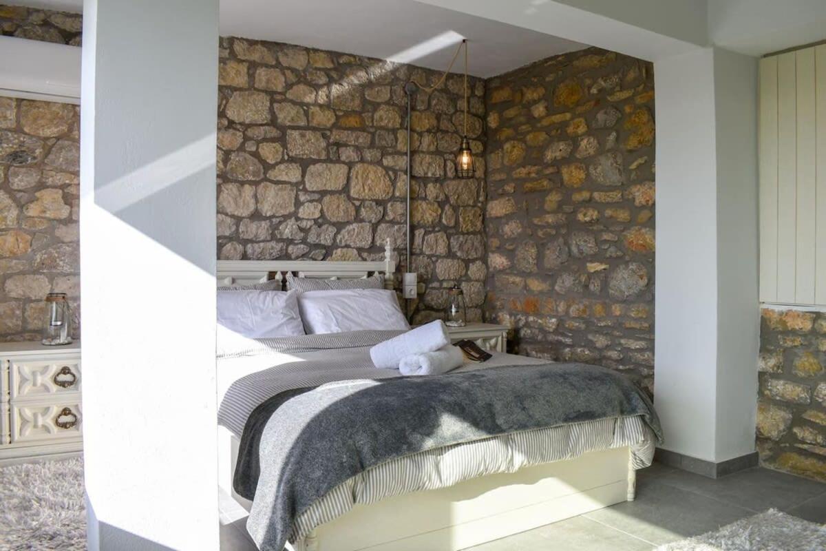 Coastal Stone Hideaway With Stunning Scenery Villa Kitriaí Екстериор снимка